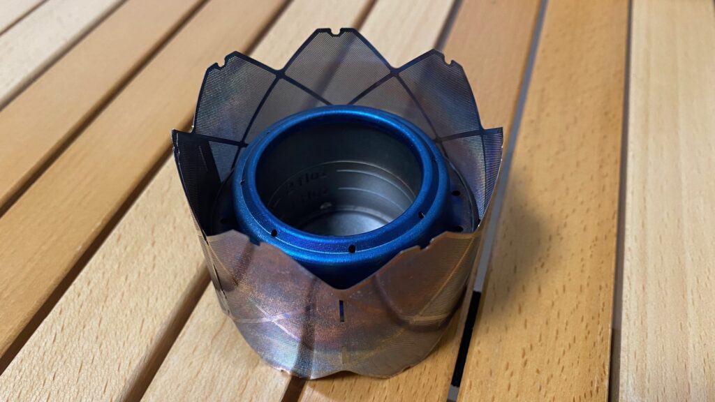 MUNIEQ X-MESH STOVE (Large/Low height)
エバニュー チタンアルコールストーブ